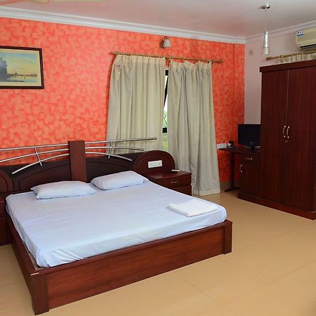 Mascot Paradise City Hotel Tellicherry Ngoại thất bức ảnh